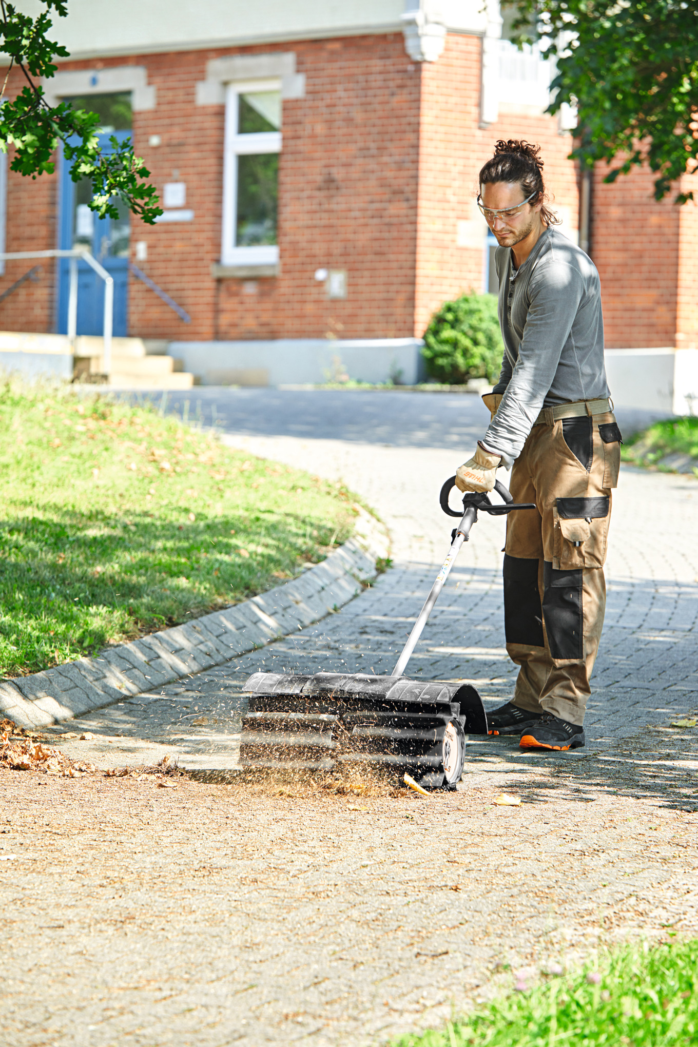KW-KM STIHL PowerSweep™