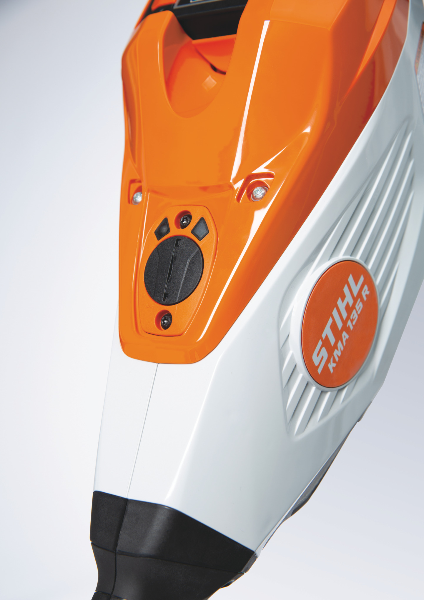 KMA 135 R