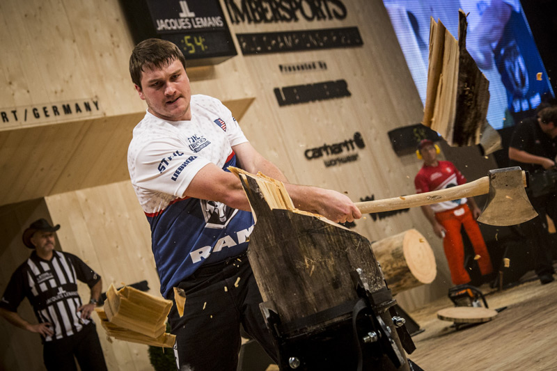 Matt Cogar slices through the standing block chop at the 2013 STIHL TIMBERSPORTS World Championship Matt Cogar slices through the standing block chop at the 2013 STIHL TIMBERSPORTS World Championship